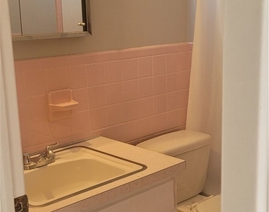 425 Upper Joe Mccarthy Drive - Photo Thumbnail 6