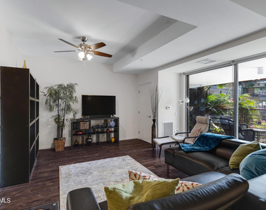 7161 E Rancho Vista Drive - Photo Thumbnail 2