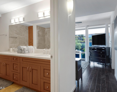 7161 E Rancho Vista Drive - Photo Thumbnail 15
