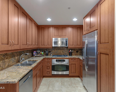 7161 E Rancho Vista Drive - Photo Thumbnail 7