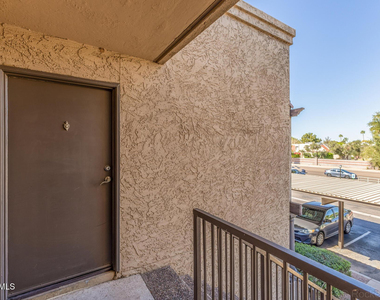 5995 N 78th Street - Photo Thumbnail 1