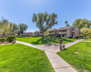 5995 N 78th Street - Photo Thumbnail 17