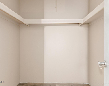 5995 N 78th Street - Photo Thumbnail 12