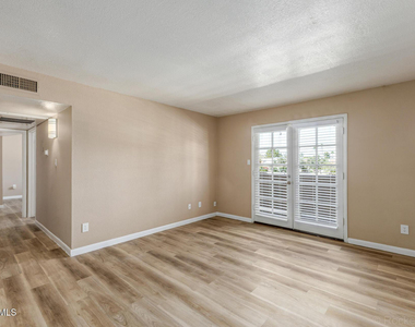 5995 N 78th Street - Photo Thumbnail 2
