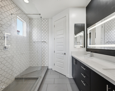 3510 N Miller Road - Photo Thumbnail 21