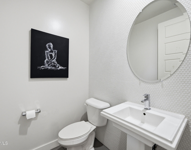 3510 N Miller Road - Photo Thumbnail 7