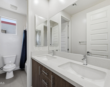 3510 N Miller Road - Photo Thumbnail 27