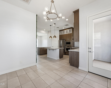 3510 N Miller Road - Photo Thumbnail 16