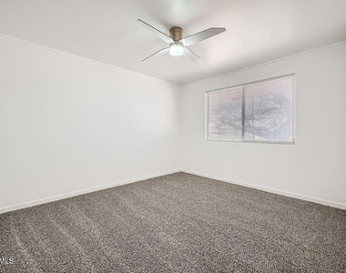 12021 N Riviera Court - Photo Thumbnail 14