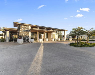 6587 N Palmeraie Boulevard - Photo Thumbnail 70