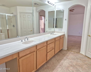 16438 N 72nd Lane - Photo Thumbnail 10