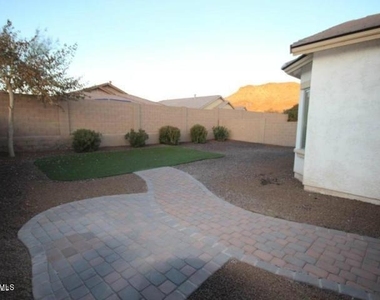 5118 W Molly Lane - Photo Thumbnail 17