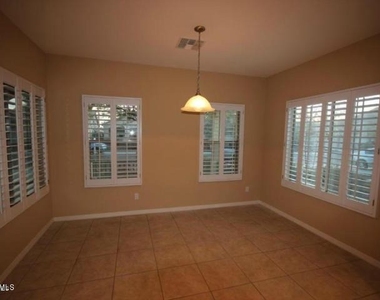 5118 W Molly Lane - Photo Thumbnail 6