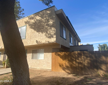 6002 W Townley Avenue - Photo Thumbnail 7