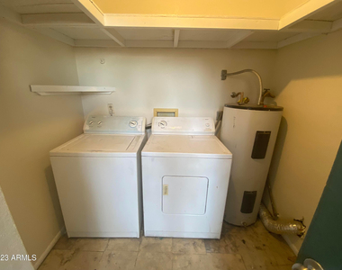 6002 W Townley Avenue - Photo Thumbnail 6