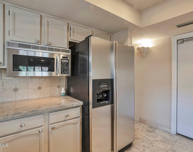 7809 E Montebello Avenue - Photo Thumbnail 14
