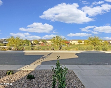 29902 N Acacia Drive - Photo Thumbnail 18