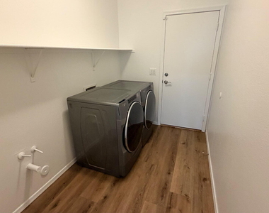 22156 N Sunset Drive - Photo Thumbnail 15