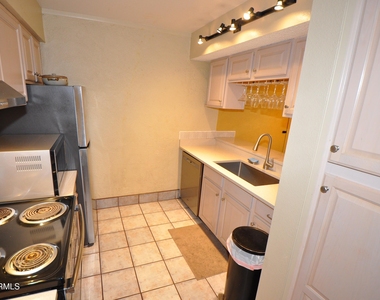 3313 N 68th Street - Photo Thumbnail 3