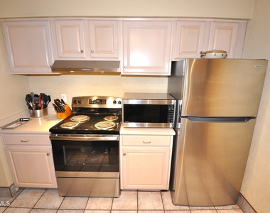 3313 N 68th Street - Photo Thumbnail 2