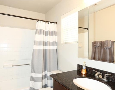 14145 N 92nd Street - Photo Thumbnail 10