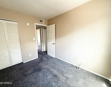 5244 W Lynwood Street - Photo Thumbnail 18