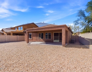 10733 W Lariat Lane - Photo Thumbnail 22