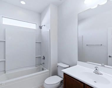 10733 W Lariat Lane - Photo Thumbnail 15