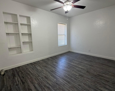 706 W Taylor Street - Photo Thumbnail 1