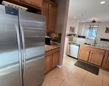26197 W Vista N Drive - Photo Thumbnail 15