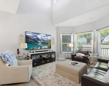 5350 E Deer Valley Drive - Photo Thumbnail 13