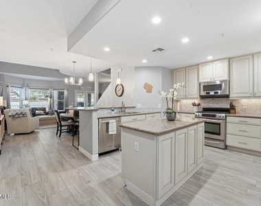 5350 E Deer Valley Drive - Photo Thumbnail 5