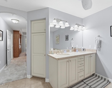5350 E Deer Valley Drive - Photo Thumbnail 25