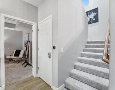 5350 E Deer Valley Drive - Photo Thumbnail 16