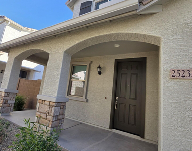 25233 N 141st Avenue - Photo Thumbnail 2