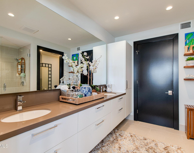 4422 N 75th Street - Photo Thumbnail 14