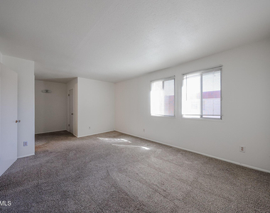 4028 N Granite Reef Road - Photo Thumbnail 20