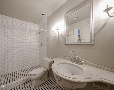 4028 N Granite Reef Road - Photo Thumbnail 29
