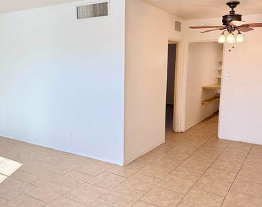 1509 N 15th Avenue - Photo Thumbnail 3