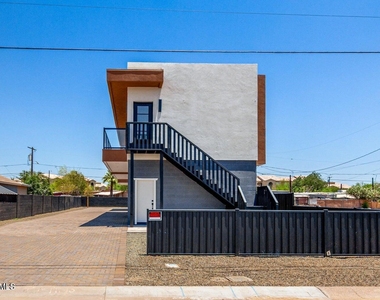 1508 W Sherman Street - Photo Thumbnail 1