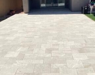 9512 W Fallen Leaf Lane - Photo Thumbnail 14