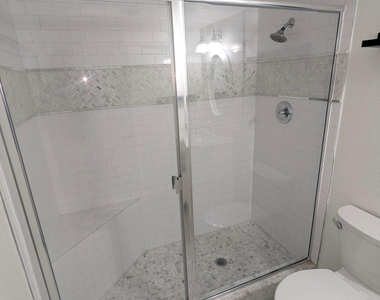 7910 E Camelback Road - Photo Thumbnail 10