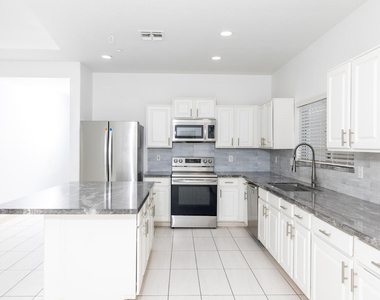 7500 E Deer Valley Road - Photo Thumbnail 13