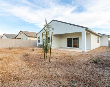 1810 W Pinkley Avenue - Photo Thumbnail 34