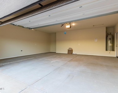 1810 W Pinkley Avenue - Photo Thumbnail 31