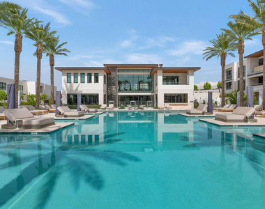 6587 N Palmeraie Boulevard - Photo Thumbnail 2