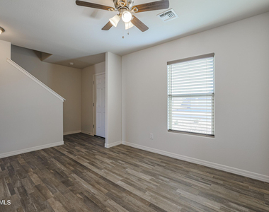 110 E Impala Place - Photo Thumbnail 10