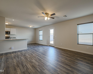 110 E Impala Place - Photo Thumbnail 7