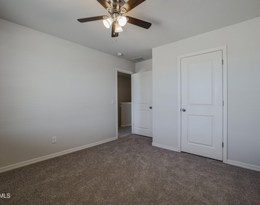 110 E Impala Place - Photo Thumbnail 18