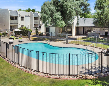 302 E Monte Vista Road - Photo Thumbnail 18